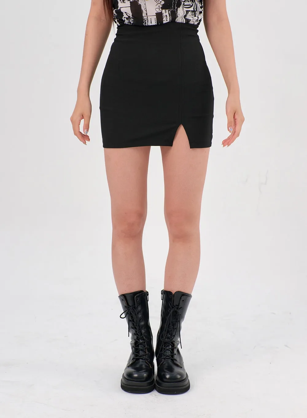 Slit Mini Skirt IL310