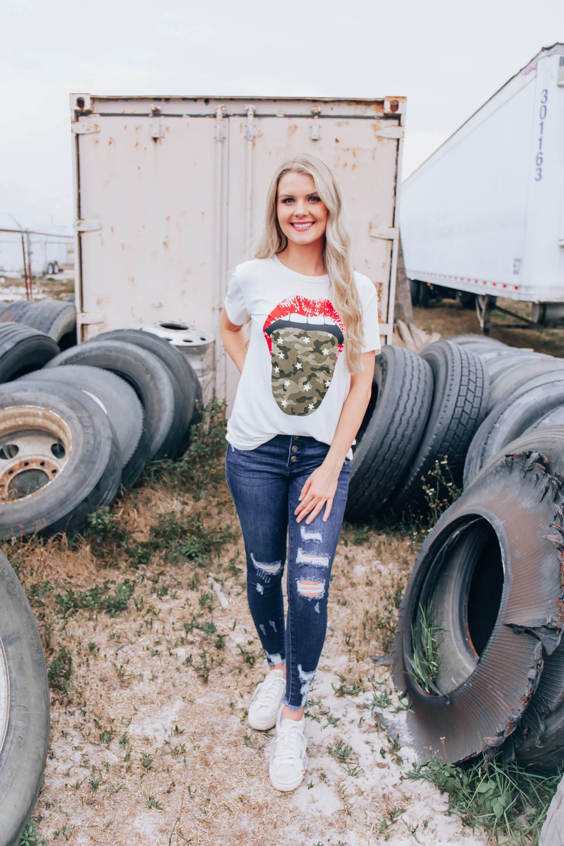 Such A Rock Star Graphic Tee - Off White